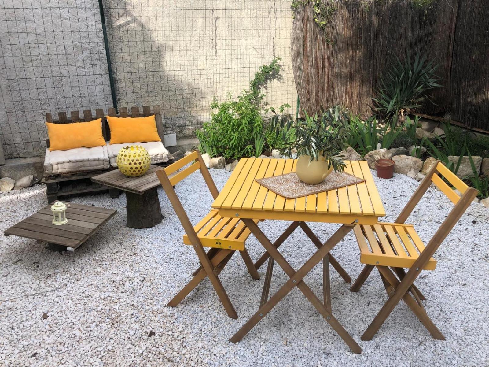 Parenthese Caumontoise . Apartment Bagian luar foto